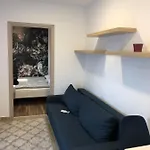 Varosi Menedek Апартаменты