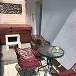 Апартаменты Varosi Menedek