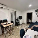 Varosi Menedek Апартаменты