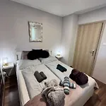 Varosi Menedek Апартаменты *