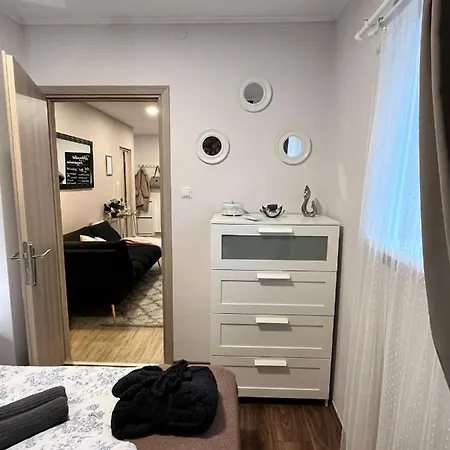 Varosi Menedek * Veszprém